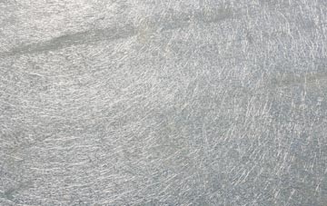 Scott Willoughby laminate fibreglass or shingles?